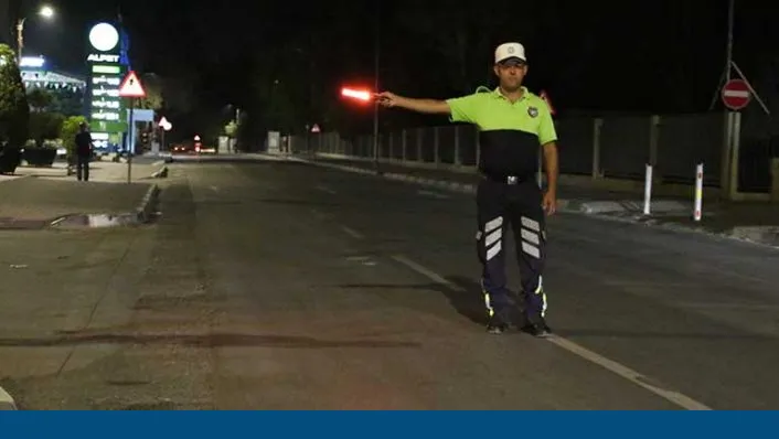 Trafik denetimlerinde 465 sürücü ceza aldı, 45 araç trafikten men edildi